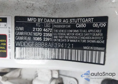2010 Mercedes-Benz C 300 Sport 4Matic z USA, uszkodzony, nr VIN WDDGF8BB8AF394121